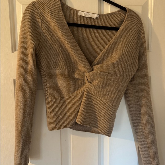 Astr Rylee Sweater - Picture 2 of 2